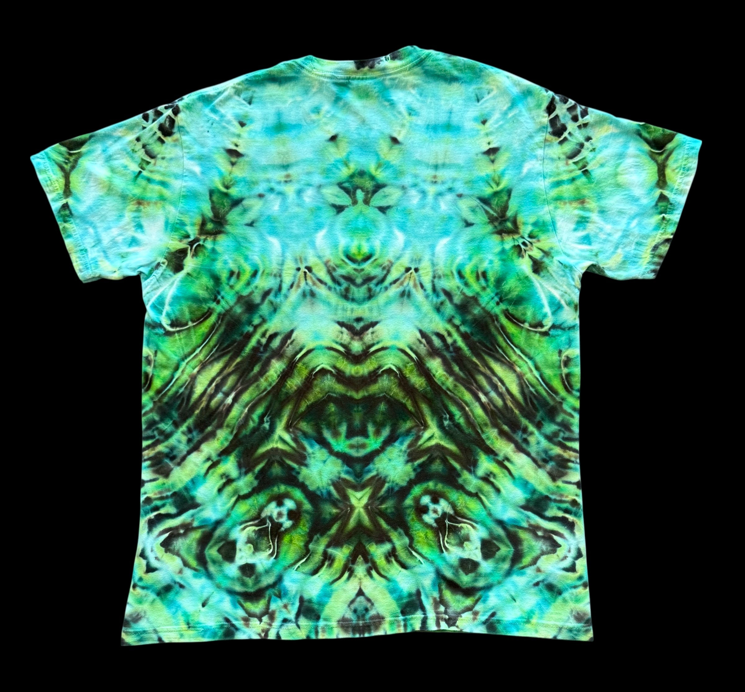 Men's T-shirt Large