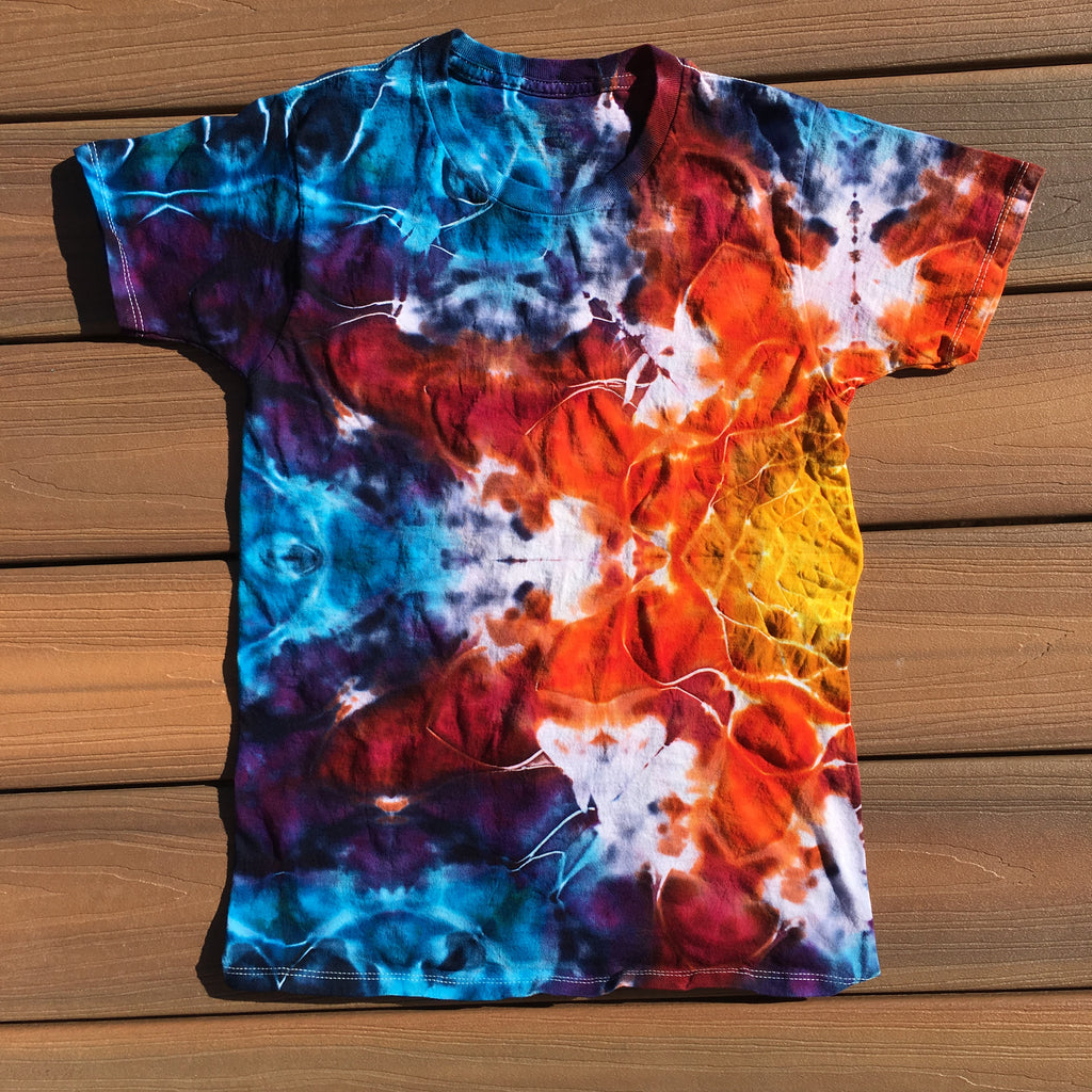 Boy's T-shirt Medium, Size 10-12